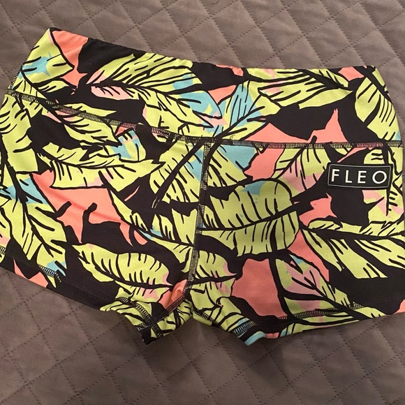 Fleo Pants - FLEO-Miami Leaf Original, EUC
